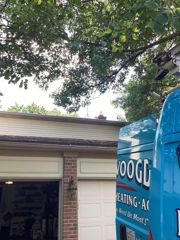 Completed installation of a 75-gallon Bradford White natural gas atmospheric vent water heater with new chimney liner system. Removed existing water heater, installed new unit with proper copper piping connections, pressure relief valve, gas control assembly, and venting infrastructure to ensure code-compliant operation and safe exhaust of combustion gases.