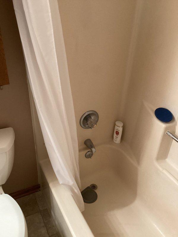 Completed comprehensive project estimate for full bathtub and shower surround replacement, including removal of existing fiberglass unit and chrome fixtures. Assessment included replacement of single-handle shower valve, tub spout, and showerhead with updated fixtures to meet current plumbing code requirements.