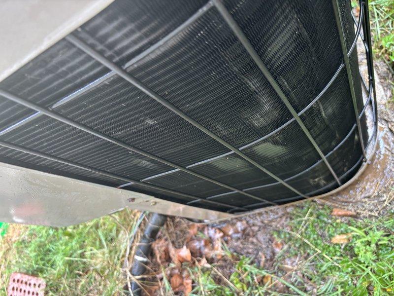 Completed ASTU-AC Super Tune-up on a 20+ year old outdoor condensing unit. Performed comprehensive system inspection, cleaned condenser coils, checked refrigerant lines and electrical connections, verified proper fan operation, and tested overall system performance. Unit is operating within normal parameters and ready for continued service.