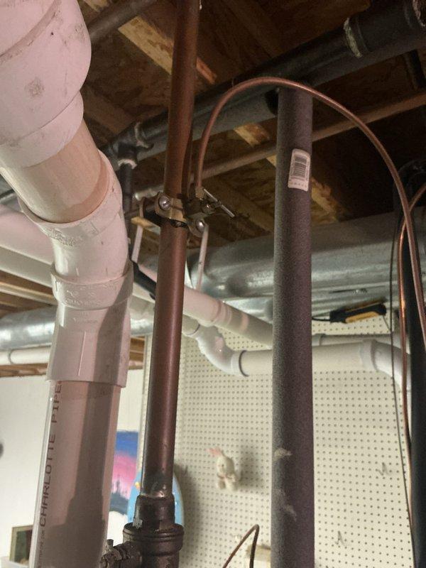 Completed annual cooling maintenance on a 2018 Comfortmaker air conditioning system. Performed comprehensive AC tune-up including inspection of outdoor condensing unit, refrigerant lines, and indoor components. Unit placement confirmed acceptable per AMS standards. Customer was notified of and acknowledged later arrival time for service appointment.