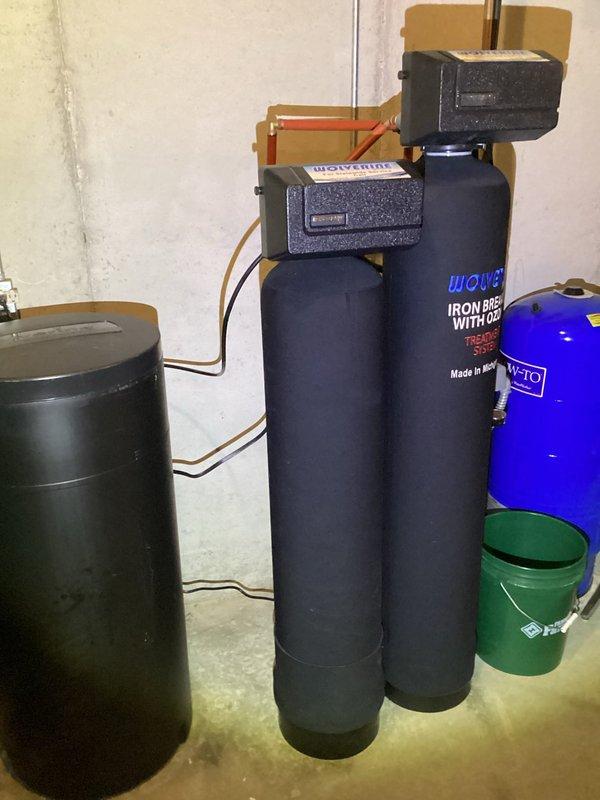 Completed annual cooling system maintenance on 22-year-old Fraser-Johnston air conditioning unit. Performed comprehensive tune-up including system inspection, component cleaning, refrigerant level verification, electrical connection checks, and operational testing. All components functioning within manufacturer specifications; system operating efficiently for continued cooling season performance.