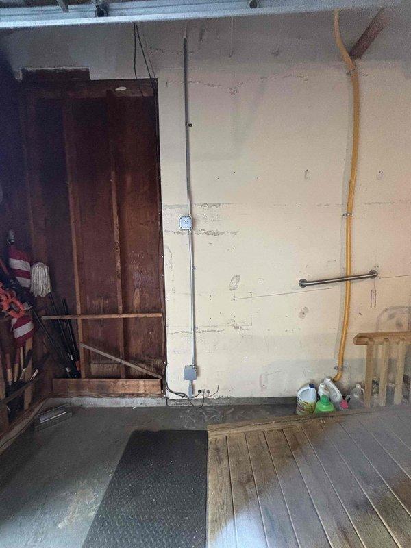 Installed a ceiling fan with light kit in the living room, including mounting, wiring, and operational testing of the fan and pull-chain controls. Ran and terminated dedicated electrical circuits in the garage using metal conduit, junction boxes, and secured wiring, ensuring proper connections and code-compliant installation.