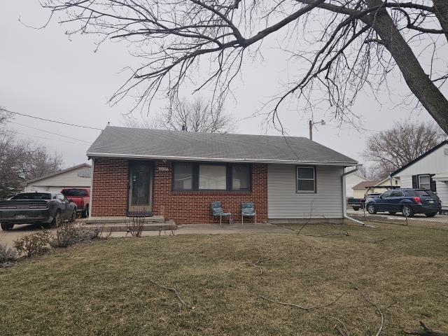 Des Moines Family called after last week’s wind ripped three-tab shingles loose and peeled off fascia. Full Free property inspection completed with bonus drone flight, Provided full repair & replacement quotes handed off same day. #DesMoinesRoofRepair #WindDamage #ShingleBlowOff #FasciaRepair #WinterStormFix