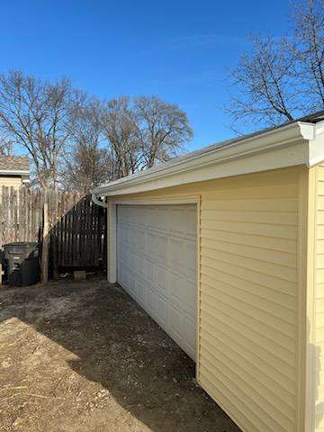 We installed new siding, fascia, and gutters on the garage. The customer was thrilled with the fresh look and improved protection for their home.