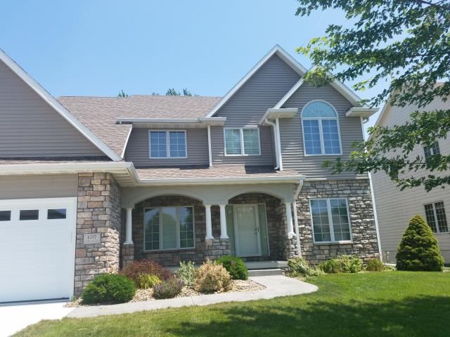 We meticulously removed the old roofing from this Urbandale, IA home, creating a clean slate for the new installation. We installed high-quality materials to enhance durability and aesthetics, completing the project efficiently and leaving the home well-protected.