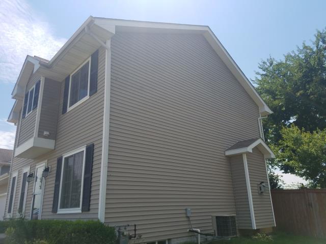 We completed a comprehensive roofing replacement on this Polk City, Iowa home, removing the old materials and installing new, high-quality shingles for lasting durability, protection, and enhanced curb appeal.