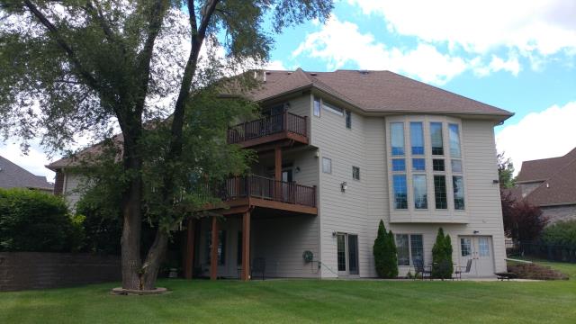 We completely replaced the old roofing on this home in Johnston, IA, with new, high-quality materials. The project was completed with careful attention to detail, creating a durable, weather-resistant finish and providing the home with long-lasting protection.