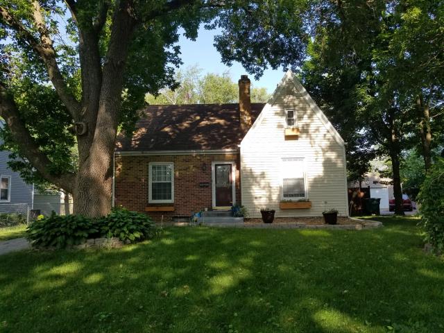 We completely replaced the roof on both the home and garage in West Des Moines, IA, installing high-quality materials for lasting durability and protection.