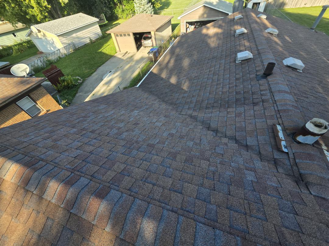 A property owner contacted us for a leak originating from a vent into their living room ceiling. Upon inspection, it was evident that the vent had been installed improperly, leading to water infiltration. To address the issue temporarily, we covered the vent with a tarp to prevent further damage until our planning team can install new plywood and a correctly positioned vent after the next rainfall. Our team is committed to ensuring the problem is resolved efficiently and effectively.