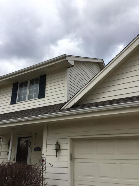 We completed a full roof replacement on this Waukee, IA home, carefully removing the existing roofing and installing a new, high-quality roof designed to provide lasting durability, protection, and peace of mind.