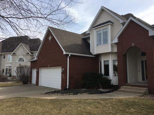On this home in Waukee, IA, we completely removed the old roofing and installed a new, high-quality roof. The project included proper ventilation, new underlayment, and durable shingles to provide long-lasting protection.