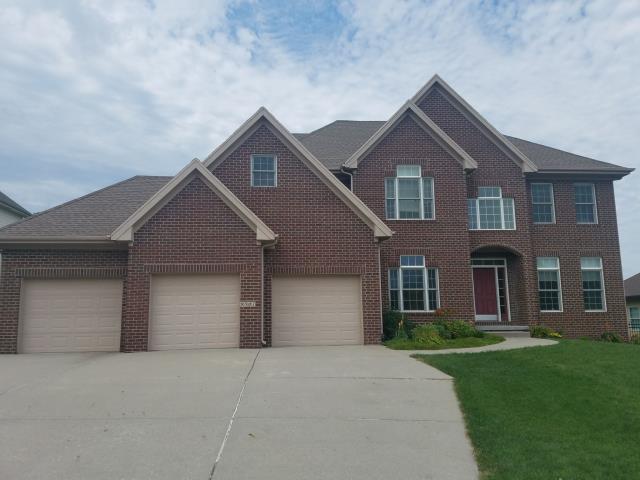 On this home in Johnston, IA, we completely replaced the old roofing with high-quality materials, providing a durable, weather-resistant finish while enhancing the home’s protection and curb appeal.