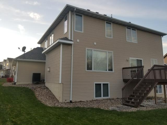 On this home in Johnston, IA, we completed a full roof replacement, removing the existing materials and installing high-quality shingles for lasting durability and protection. The new roof provides a clean, polished finish while enhancing the home’s overall curb appeal.
