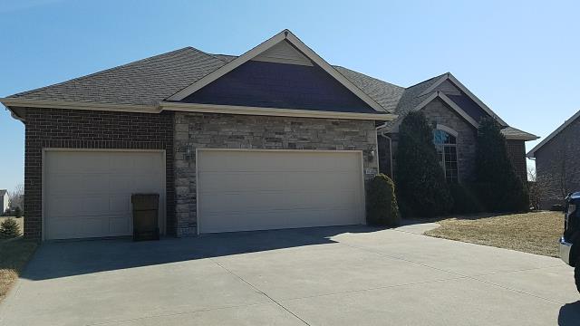 On this home in Urbandale, IA, we completed a full roof and gutter replacement, installing high-quality materials to provide lasting durability, protection, and reliable performance.