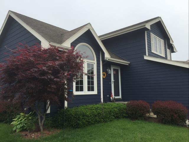 We completed a full roof replacement on this Ankeny, IA home, removing the old roofing and installing high-quality new materials for lasting durability and protection.