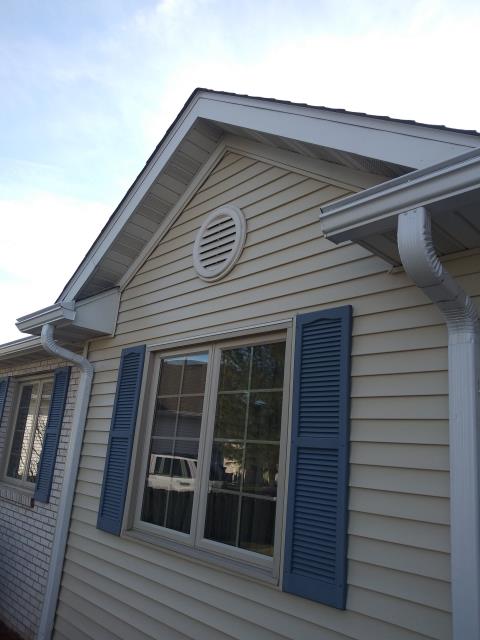 We replaced the entire roof, repaired the siding, and installed gutter guards on this Ames, IA home to enhance its protection and curb appeal.
