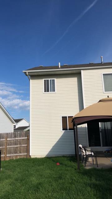 We completed a full roof replacement on this West Des Moines, IA home, removing the old roofing materials and installing a new, high-quality roofing system for lasting durability and weather protection.