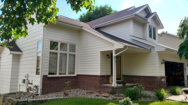 This West Des Moines, IA home received a complete roof replacement, providing a durable, high-quality roofing system built for lasting protection and performance.