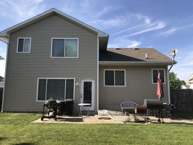 We completely removed the old roofing and installed a new, high-quality roof. The job included proper disposal of debris and ensuring a perfect seal to protect against weather.