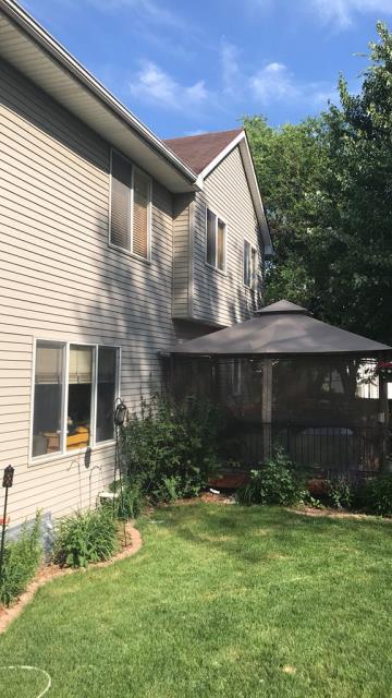 We completed a full roof replacement on this Des Moines, IA home, along with fascia and downspout repairs to improve water drainage, enhance curb appeal, and provide lasting protection.