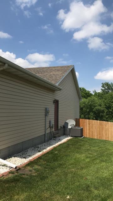 We completed a full roof replacement on this Urbandale, IA home, upgrading the existing roofing with quality materials designed to improve durability, energy efficiency, and overall protection.