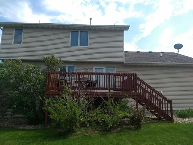 We updated this Ames, IA home with a new roof, siding, and windows, giving the exterior a refreshed appearance while improving overall protection and energy efficiency.