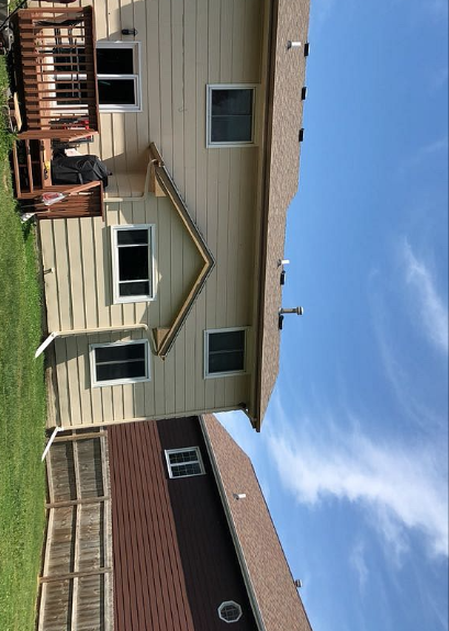 Our team completed a full roof replacement in West Des Moines, IA, installing new roofing materials for lasting protection and a refreshed appearance. We also replaced the gutters and downspouts to improve drainage and help direct water away from the home, leaving the exterior looking clean and well-maintained.