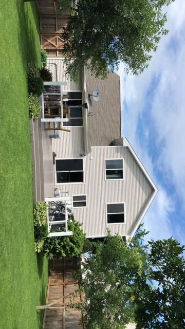 Our team completed a full roof replacement in West Des Moines, IA, removing the existing shingles and installing new roofing materials for dependable, long-term protection. We paid close attention to proper placement and secure fastening throughout the installation, leaving the home with a clean, refreshed look and a roof built to withstand the elements.