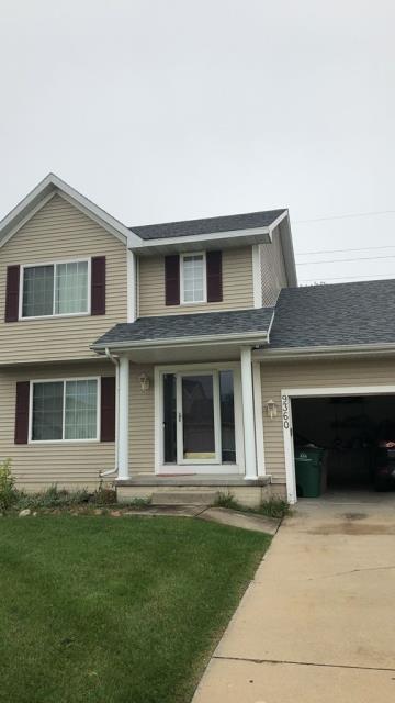 Our team completed a full roof replacement in West Des Moines, IA, removing the old roofing materials and installing new shingles to give the home a refreshed appearance and dependable protection. We also addressed the underlayment as needed to ensure a solid foundation for the new roof.