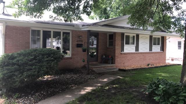 Our team replaced the roofs on the home, garage, and shed in Urbandale, IA, installing new shingles, underlayment, and flashing. The completed project gives all three structures a clean, consistent look and reliable protection from the elements.
