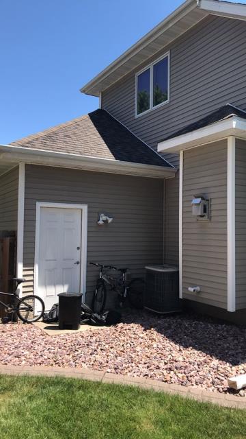 Our team completed a full roof replacement in Des Moines, using high-quality materials to provide lasting protection for the home. We also installed new gutters and downspouts to improve drainage and repaired the fascia to ensure a clean, finished look. These updates refreshed the home's exterior while helping protect it from the elements.