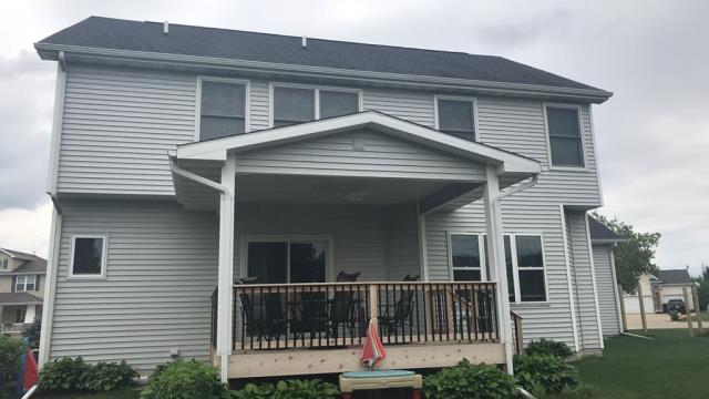 Our team completed a roof replacement in Urbandale, IA, removing the existing roofing materials and installing a new, high-quality roofing system. We also repaired the gutters and downspouts to help ensure proper drainage and prevent water damage. The project was completed with attention to detail, leaving the home with an updated appearance and improved protection.