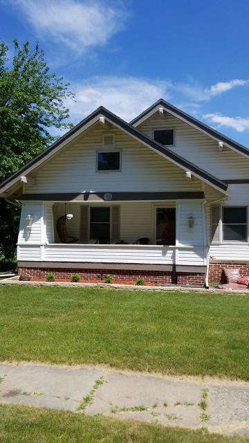 Our team recently completed a roofing project in Ankeny, IA, replacing the home's existing roof with new shingles. From removing the old materials to completing the final installation, we focused on quality workmanship and attention to detail throughout the process. The new roof gives the home a fresh appearance and dependable protection for the years ahead.