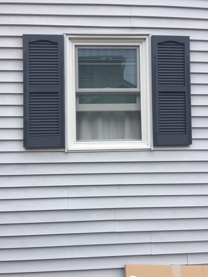 Plymouth, MA - Renewal by Andersen of Boston replacing a screen Plymouth, MA - Renewal by Andersen of Boston replacing a screen