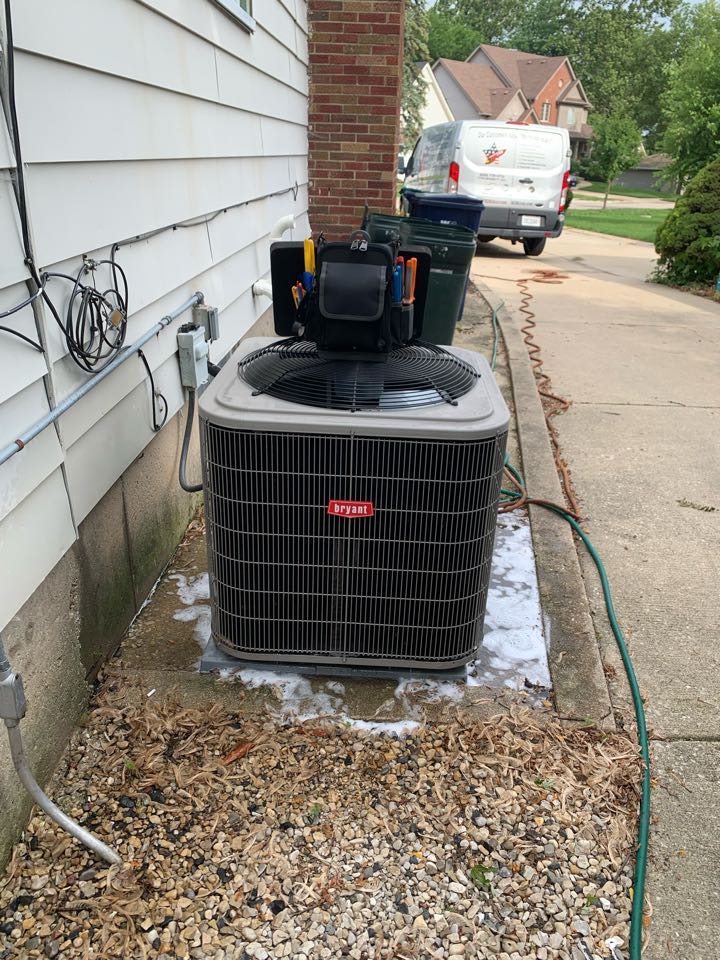 Lombard, IL - AC tune up for Bryant unit from 2017 with air filter check and cleaning unit Lombard, IL - AC tune up for Bryant unit from 2017 with air filter check and cleaning unit