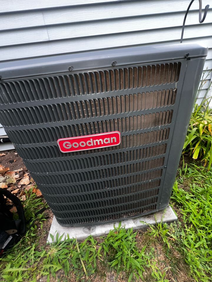 Palatine, IL - Performing annual ac maintenance check. Cleaning outdoor condenser coil. Taking temp drop. Palatine, IL - Performing annual ac maintenance check. Cleaning outdoor condenser coil. Taking temp drop.