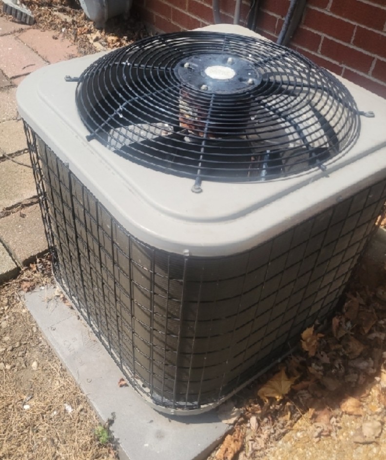Schaumburg, IL - Replacing a failed component on the air conditioning unit. Once operational I'm testing the efficiency of the equipment and bringing the system back up to factory specifications. Schaumburg, IL - Replacing a failed component on the air conditioning unit. Once operational I'm testing the efficiency of the equipment and bringing the system back up to factory specifications.