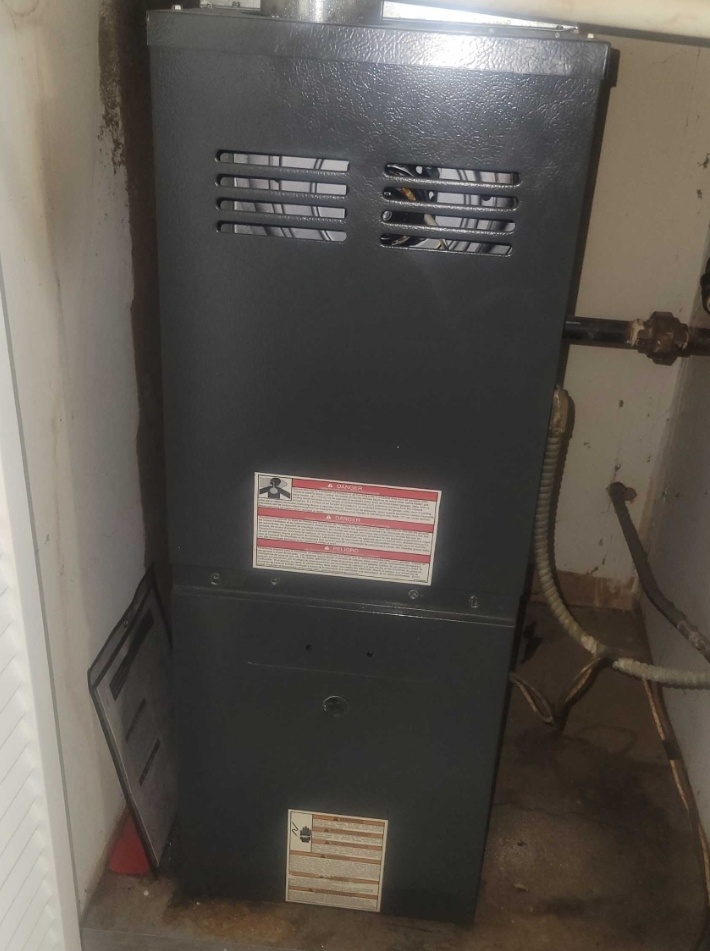 Bartlett, IL - Performing the yearly maintenance on an older gas furnace. Replacing a loud motor for a much quieter operation. Testing the safety of the equipment and making recommendations on how to improve air quality in the home. Bartlett, IL - Performing the yearly maintenance on an older gas furnace. Replacing a loud motor for a much quieter operation. Testing the safety of the equipment and making recommendations on how to improve air quality in the home.