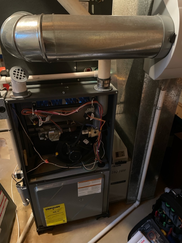 Algonquin, IL - Furnace tune up. Humidifier maintenance and filter replacement  Algonquin, IL - Furnace tune up. Humidifier maintenance and filter replacement