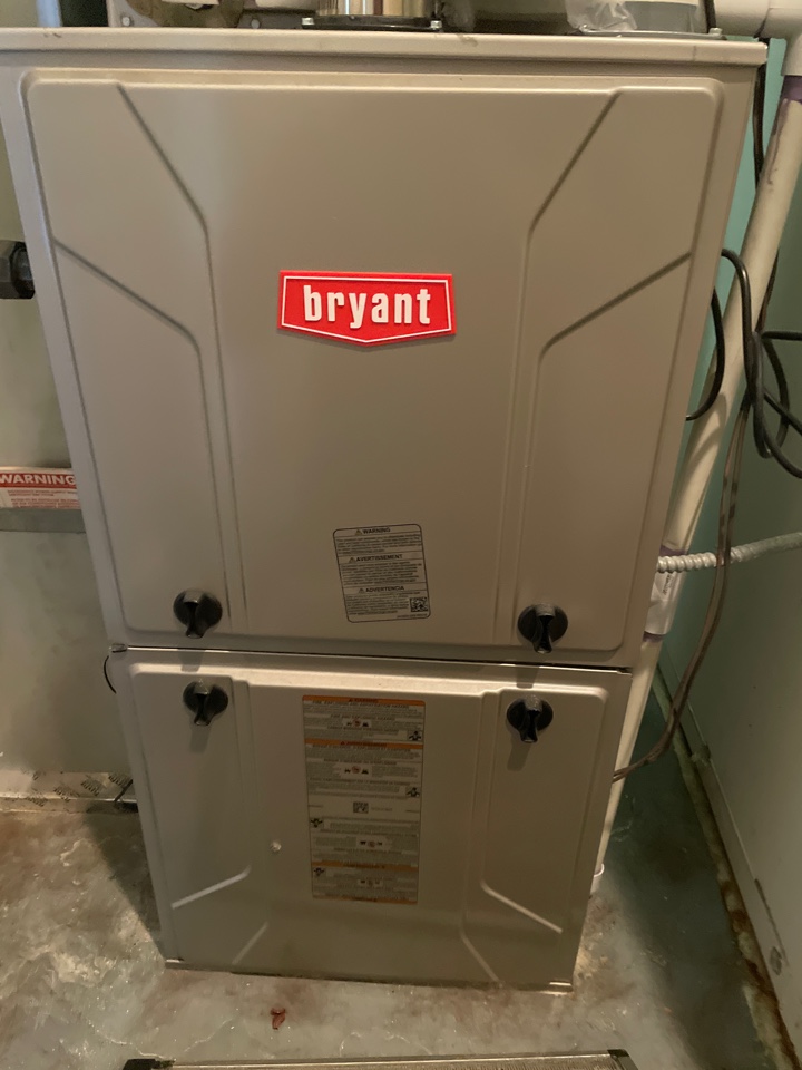Huntley, IL - Furnace tune up. Humidifier maintenance. Replacing air filter and water heater flush Huntley, IL - Furnace tune up. Humidifier maintenance. Replacing air filter and water heater flush