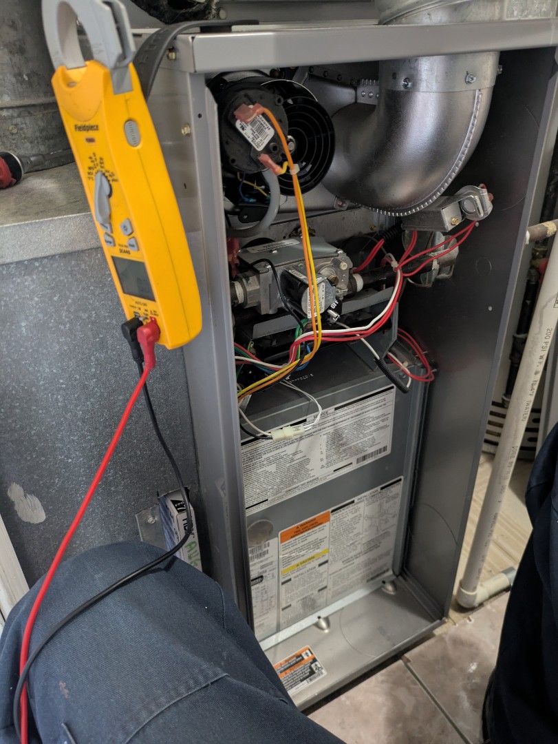 Wood Dale, IL - performing maintenance on a day and night furnace switching dampers for season  Wood Dale, IL - performing maintenance on a day and night furnace switching dampers for season