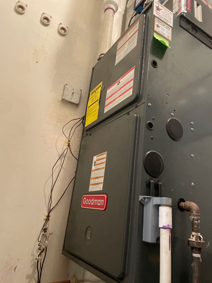 Palatine, IL - Furnace tune up. Humidifier maintenance. Cleaning air purifier Palatine, IL - Furnace tune up. Humidifier maintenance. Cleaning air purifier