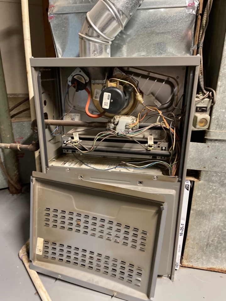 Algonquin, IL - Furnace tune up.  Algonquin, IL - Furnace tune up.