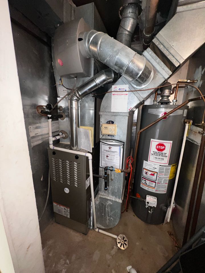 Elk Grove Village, IL - Performing annual furnace clean & check. Replacing air filter. Taking heat rise. Elk Grove Village, IL - Performing annual furnace clean & check. Replacing air filter. Taking heat rise.