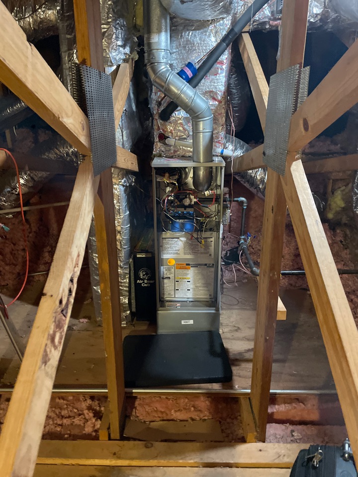 Tower Lakes, IL - Furnace service.  Tower Lakes, IL - Furnace service.