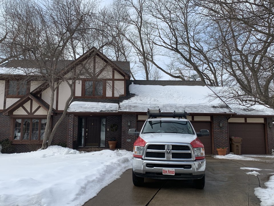 Urbandale, IA Genesis Roofing Roofing Contractors