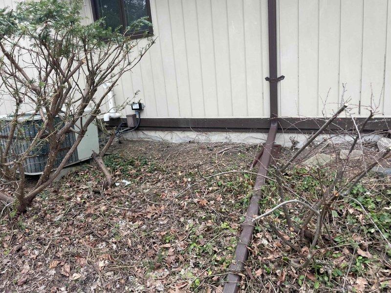 Conducted on-site evaluation for new tankless water heater installation in residential property. Assessed existing plumbing infrastructure, including copper supply lines and shut-off valves in utility area, and documented current water heater configuration. Provided comprehensive estimate for tankless unit installation, including necessary modifications to gas lines, venting requirements, and electrical connections to support on-demand water heating system.