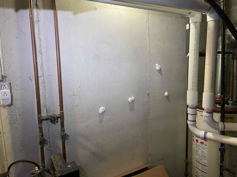 Conducted on-site evaluation for new tankless water heater installation in residential property. Assessed existing plumbing infrastructure, including copper supply lines and shut-off valves in utility area, and documented current water heater configuration. Provided comprehensive estimate for tankless unit installation, including necessary modifications to gas lines, venting requirements, and electrical connections to support on-demand water heating system.