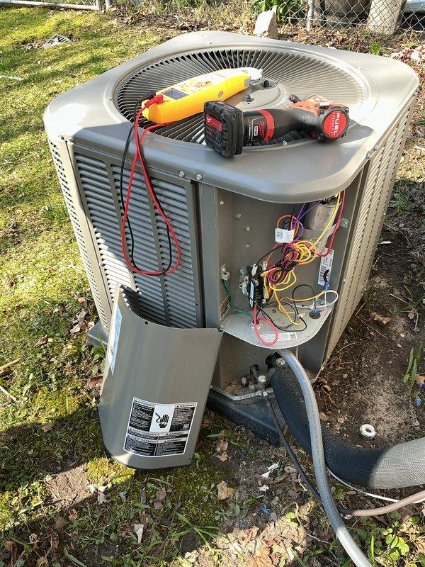 Completed annual cooling maintenance on residential air conditioning system. Performed comprehensive inspection of outdoor condenser unit, including electrical component diagnostics with multimeter, filter replacement, and evaporator pad servicing as needed. All systems tested and operating within normal parameters.