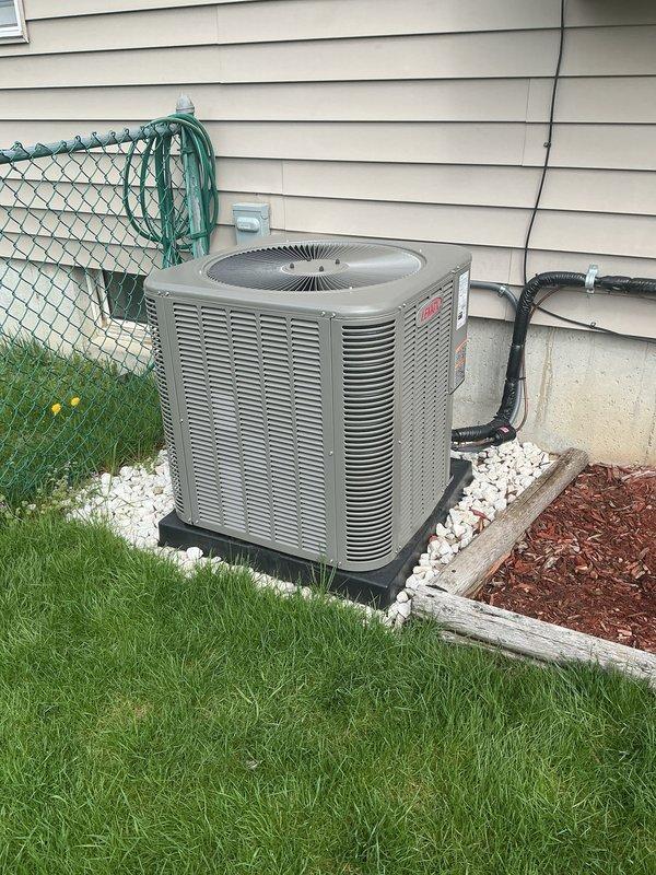 Completed scheduled Air Care Maintenance on Bryant air conditioning system. Performed comprehensive cooling system inspection, replaced furnace filter, and verified proper operation of outdoor condensing unit. All components functioning within normal parameters with no issues identified during this preventive maintenance visit.